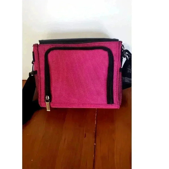 VanGoddy camera bag adjustable strap Magenta‎ crossbody super cute NEW! - Picture 3 of 5